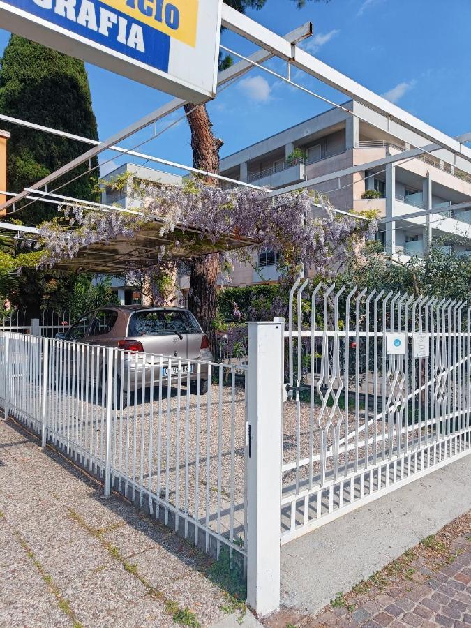 Casa Lucy Villa Бардолино Екстериор снимка